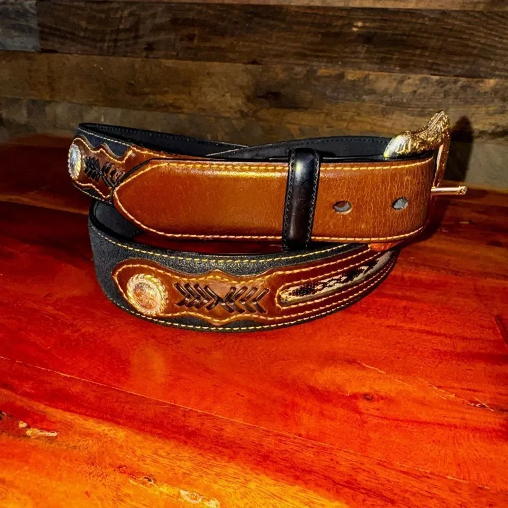 NOCONA MENS FABRIC INLAY AND CONCHOS LEATHER BELT